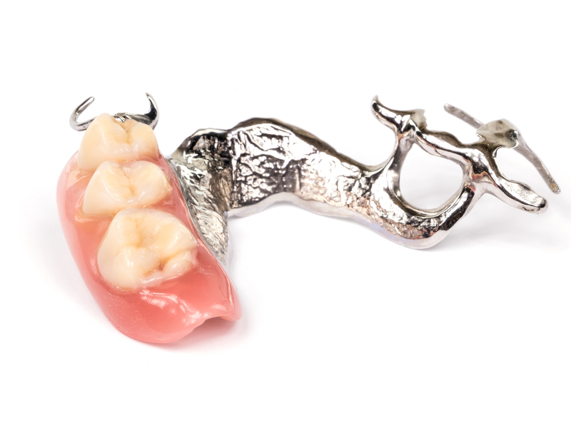 bugelniye-zubniye-protezi